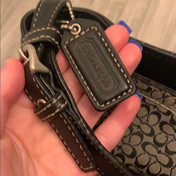 Cute coach purse with matching wallet - Picture 2 of 9